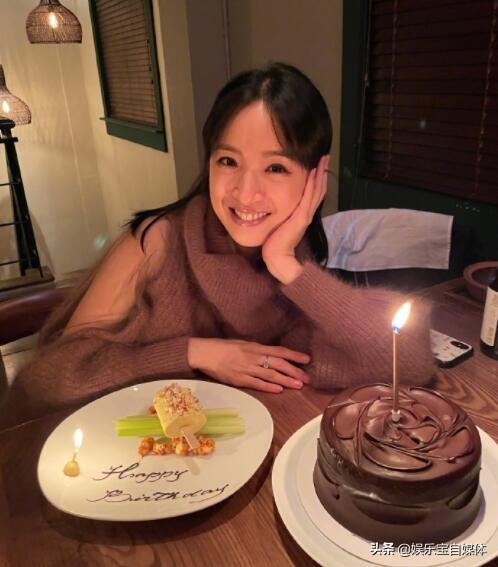 嘴唇厚的女人，嘴唇厚的女人好不好（林依晨新书预购5分钟秒杀）