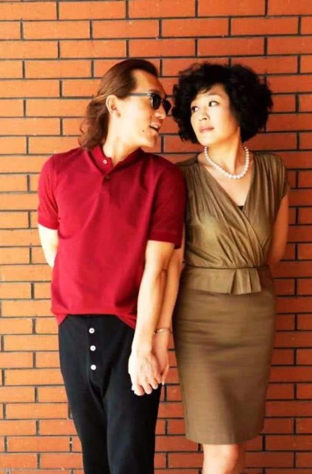 哈文改嫁的丈夫是谁，李咏妻子哈文现状（丈夫李咏病逝三年没有再嫁）