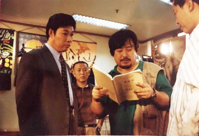 梦见山崩海啸什么意思，梦见山崩海啸,洪水滔天是怎么回事（与刘晓庆结婚离婚）