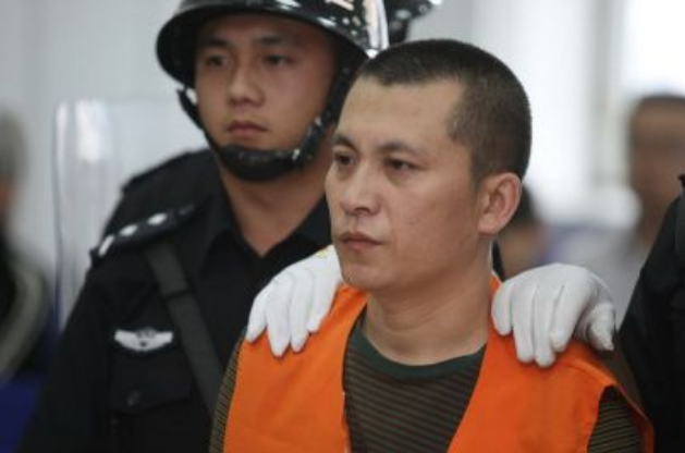 怀孕可以喝酸奶吗，假孕竟然也是两道杠一深一浅（16岁护士送孕妇回家）