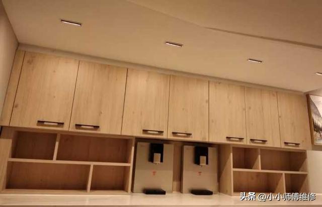 小卧室灯具怎么选，小卧室灯具怎么选购（卧室灯怎么选不会闪瞎眼）