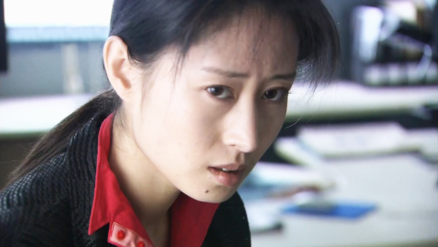 1,《八卦神探》:该剧讲述的是警员薛丹仁和车季菲利用玄学和科学共同