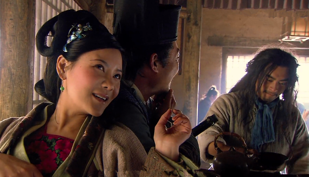 这是江湖上流传的一首歌谣,歌中那个恐怖的大树十字坡就在孟州城郊