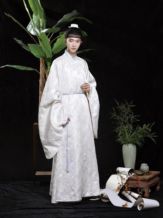 汉服圆领袍无缝领子，圆领袍——唐圆领