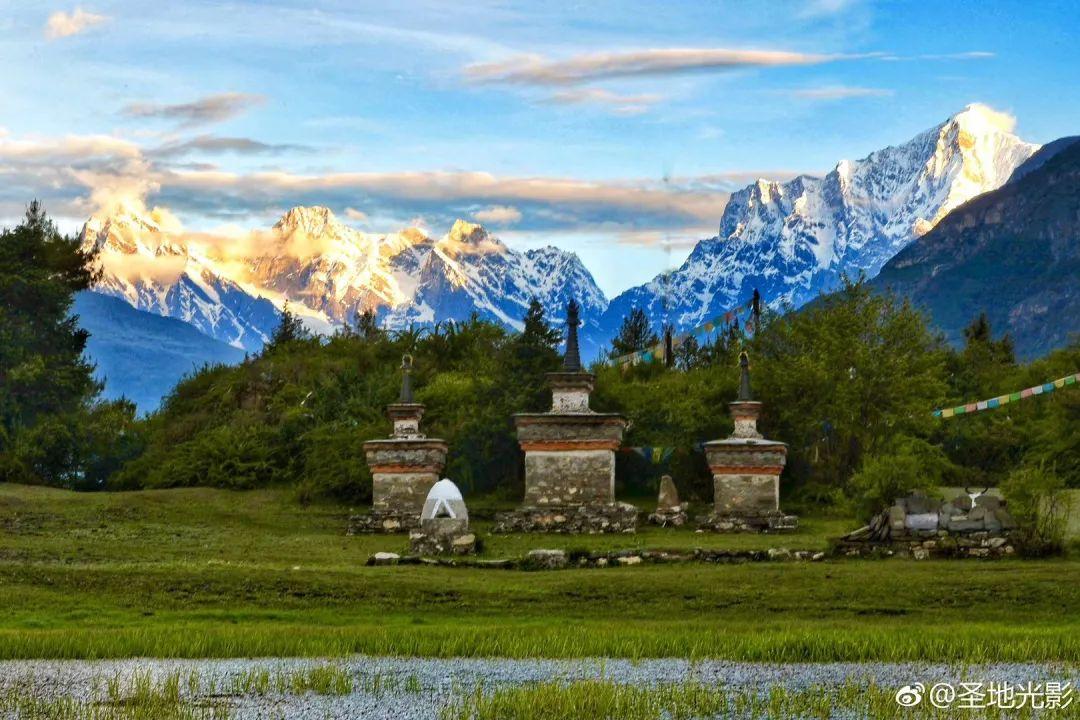 山口海拔约5200米位于西藏自治区日喀则吉隆县海拔5236米天气好的话