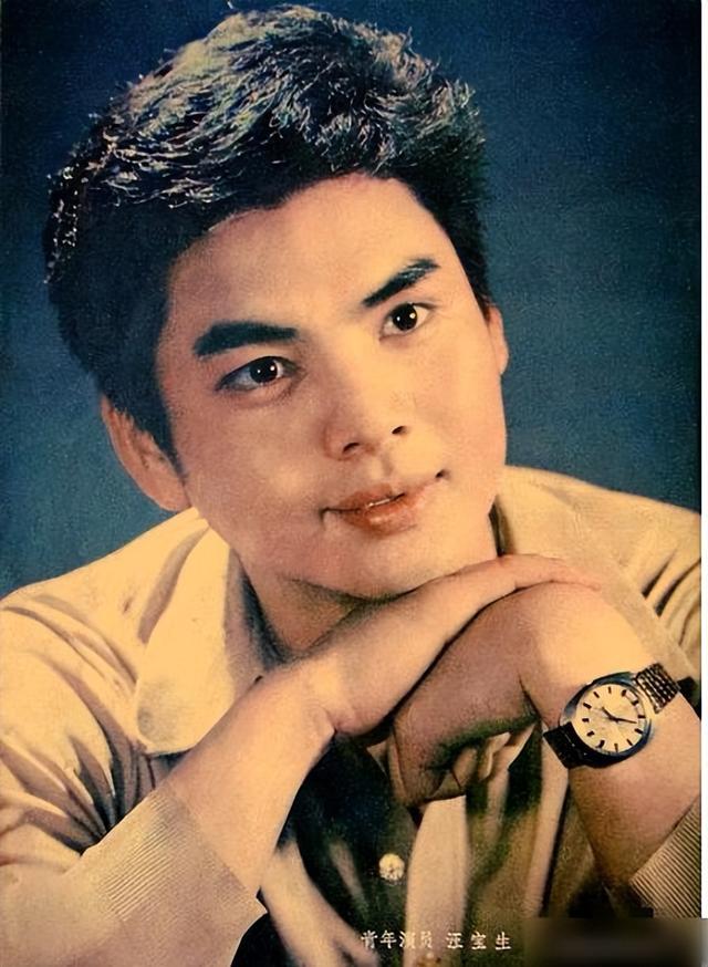 歌手姜黎黎简历，姜黎黎：嫁小3岁汪宝生