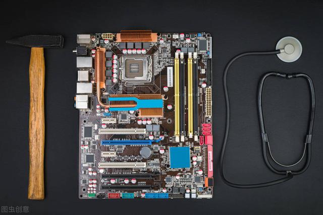 笔记本电脑反复重启开不了机怎么解决，笔记本电脑反复重启开不了机怎么解决视频（电脑被清洁后发现无法启动）