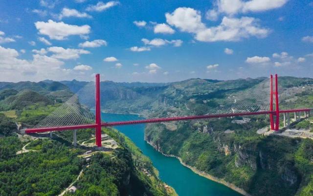 贵州旅游十大景点，贵州旅游十大景点排名千户苗寨（贵州十大冷门景点）