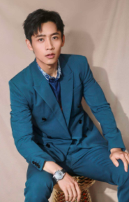 靠单身博眼球赚流量，被抄袭维权后反被骂又老又糊，魏晨经历了啥