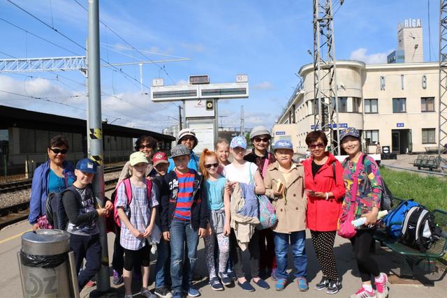 俄罗斯解体分成几个国家，俄罗斯分裂后有哪几个国家（1991年苏联解体）