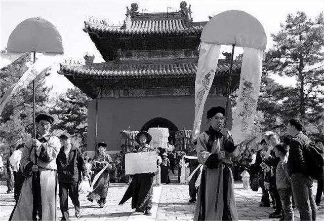 大清灭亡的最后几天，至今为何还有人守皇陵