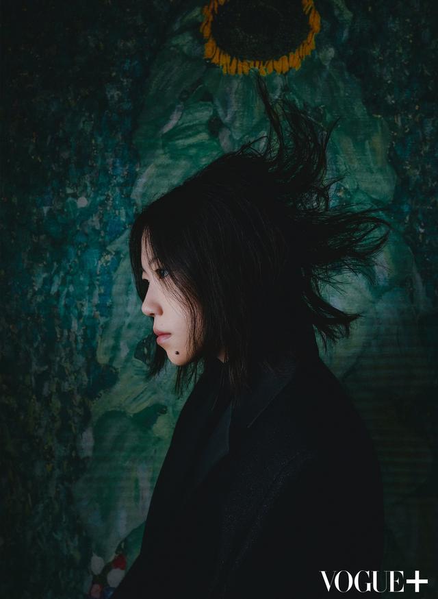 窦靖童同款西装裤，窦靖童登《VOGUE+》八月封面