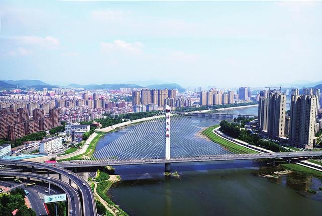 白城师范学院是几本，白城师范学院几本大学（通化师范学院、白城师范学院）