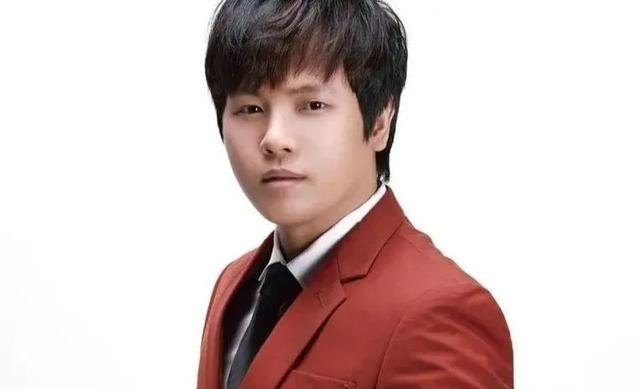 悲伤的歌曲，演唱的人经历似乎都不简单（悲伤的歌曲大全100首）