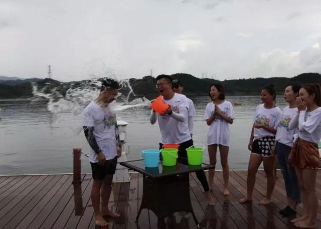 武当太极湖，武当太极剑49式视频李德印教学（太极湖水上游邀您来嗨）