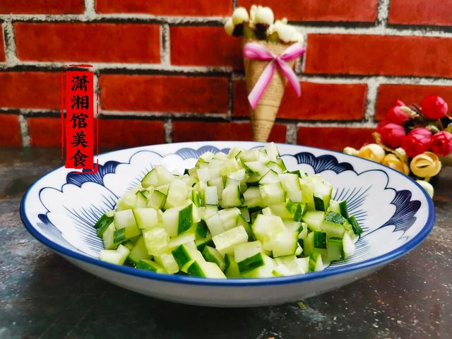 蛋炒馒头的制作方法——懒人福利，鸡蛋炒馒头做法（家人筷子就没离开过）