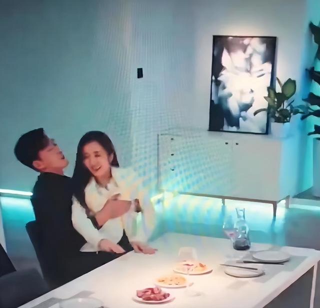 郑爽张翰近况，设计帮前女友带孩子桥段