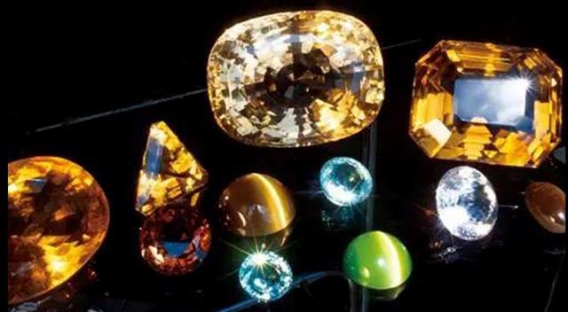 帝王托帕石，帝王托帕石宝石之国（橙黄色系宝石大盘点）