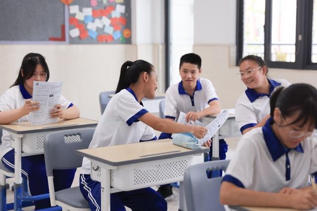 佳能打印机扫描，如何在佳能打印机上扫描文档（佳能打印为教育注入新动能）