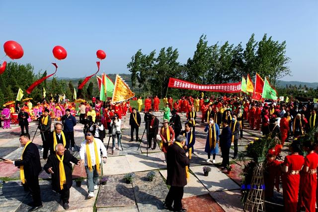 喷空地名郑州岐伯山，岐伯山在哪（新密市岐伯山举行第四届中华医祖岐伯拜祖大典）