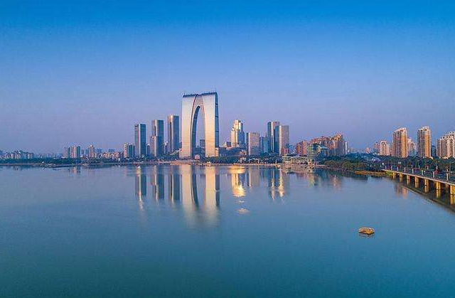 昆山有几个区，昆山有几个区和几个镇（太仓、昆山谁是真正的“上海后花园”）