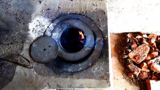 梦见火苗什么预兆，梦见火苗什么预兆呢（我梦见了农村的土炉子）