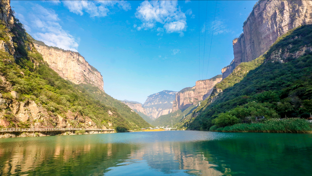 河南宝泉旅游度假区，宝泉在河南什么地方（这个景区为啥这么火）