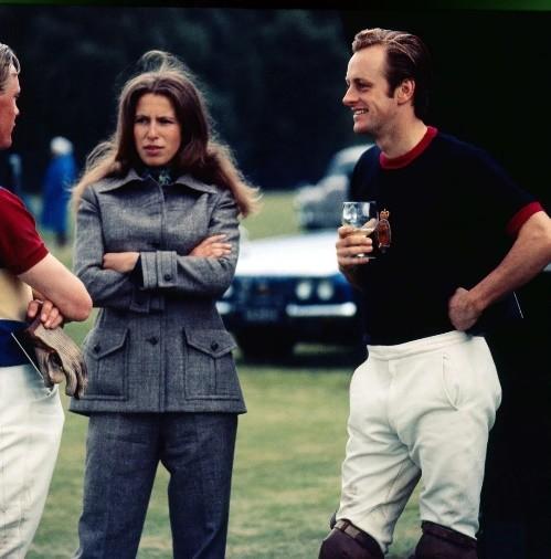 查尔斯王子的妻子卡米拉为什么不能成为王后，卡米拉王妃查尔斯孩子（女王最后的妥协）