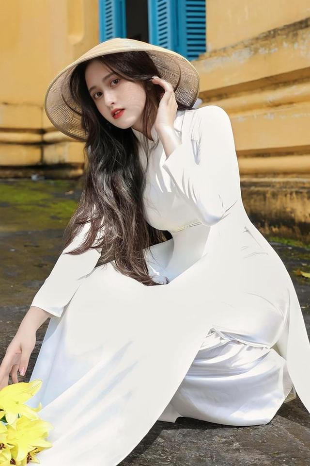 青春靓丽形容什么年纪的女人，形容各个年龄段女人漂亮的词语（女人一生中最美的年纪）