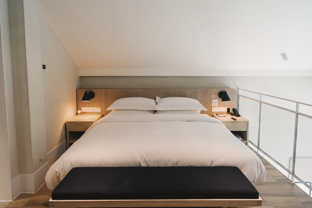 张震岳的《玩乐令》 歌词，张震岳的《玩乐令》（阿那亚，怎么住）