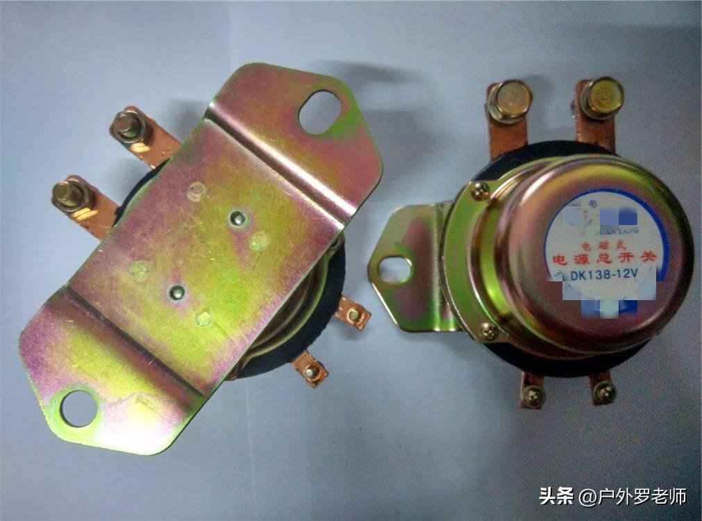 汽车保险丝盒有什么用，汽车保险盒保险丝（为何要安装电瓶隔离器）