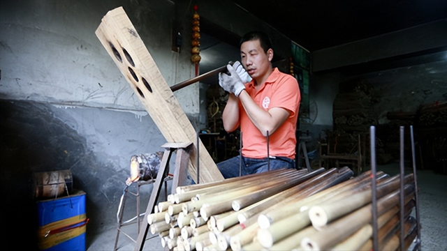 用竹子做笛子的方法，以竹笛为例分析竹材乐器的制作工艺以及在各地音乐中的应用