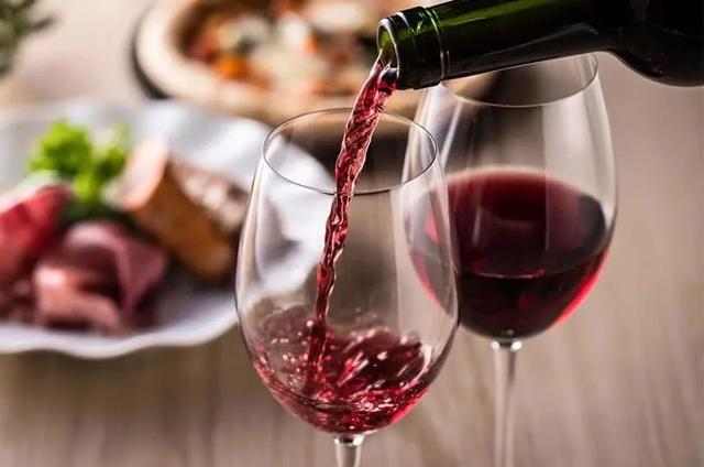 红葡萄酒的制作方法，葡萄酒的制作方法——红葡萄酒的制作方法（深度解答“新旧世界”葡萄酒的制作方法）