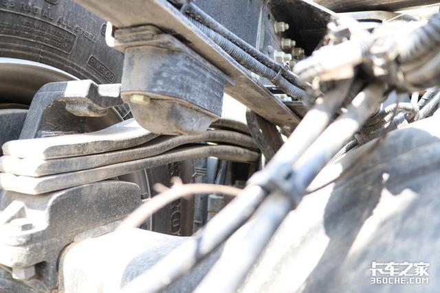 东风天龙牵引车自动挡多少钱一辆，36万入手天龙KL很划算