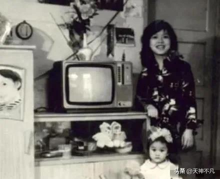 王菲是哪里人今年多大了，53岁王菲在福建寺庙祈福