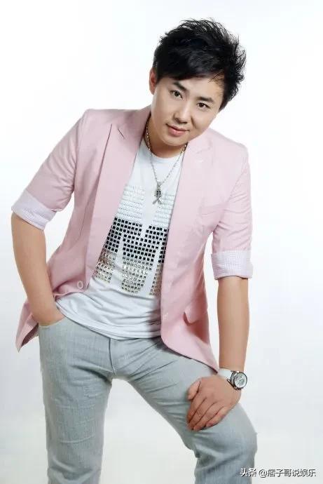 凤凰传奇大声唱，姑娘大声唱凤凰传奇（凤凰传奇作词人蒋开鲍高安《你是我的幸福》）