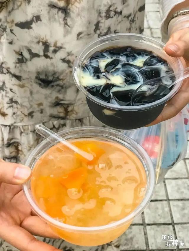 湿气重的人吃龟苓膏会怎么样，湿气重的人能吃龟苓膏（这天气就该来碗龟苓膏）