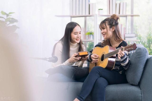 搭子是指什么，现在不找对象的年轻人都在找“搭子”