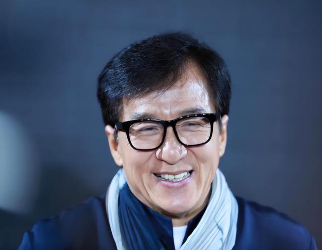 成龙有多少资产，成龙有多少资产2022（遗产全部捐献一分不给儿子）