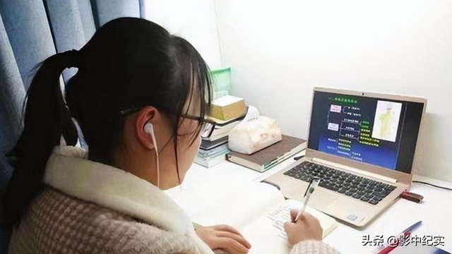 福建2013高考，高考在福建招1350人（女孩称自己高考586分）