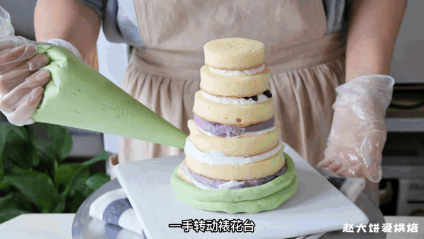 制作蛋糕需要哪些材料，制作蛋糕需要哪些材料思维导图（烘焙新手也能做一棵好看好吃的圣诞树蛋糕）