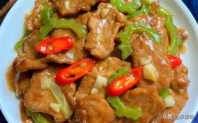 苦瓜做法二十种的做法，苦瓜的做法家常菜（天热多吃“苦瓜”）