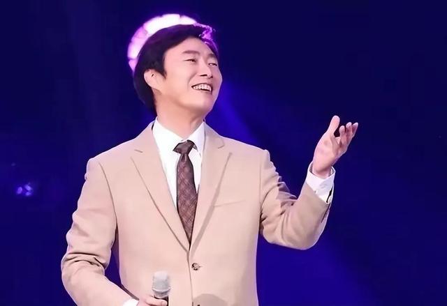 张菲和费玉清什么关系(费玉清与张菲什么关系)
