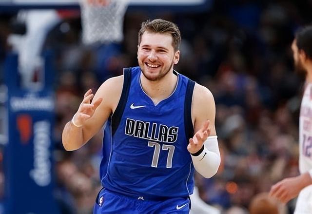 nba最新交易，2023年nba最新交易消息汇总（4方史诗级交易）