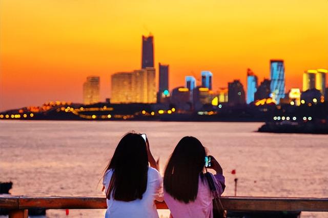 励志的句子致自己简短，励志的句子致自己简短唯美（青春励志的文案短句）
