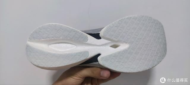 鞋带太长怎样系才能变短，鞋带太长了该怎么系（代表了2022年国产碳板的最高水准）