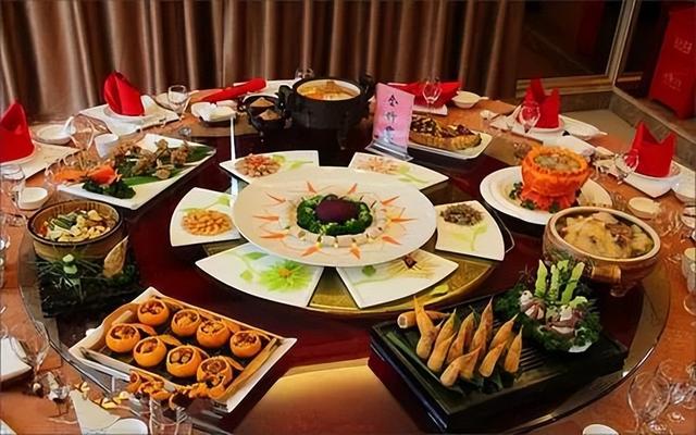 盐帮菜是什么地方的特色菜，盐帮菜是什么地方的特色菜啊（赤水河畔值得一品的盐帮菜）