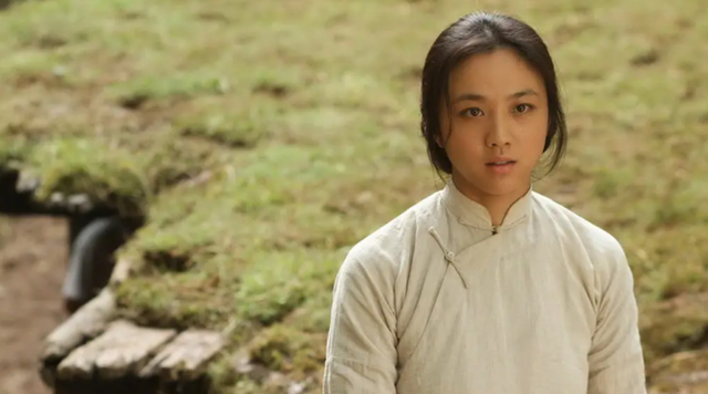 盘龙卧虎高山顶的演员，盘龙卧虎高山顶的演员是谁（把汤唯和蒋勤勤等女星放在一起）