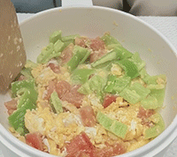 电煮锅可以煮饭吗，宿舍如何用电煮锅煮饭（五款电煮锅实测告诉你“不粘”才是最好用）