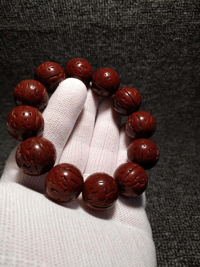 桃核的盘玩的大忌，还别说，这4种桃核，还挺漂亮